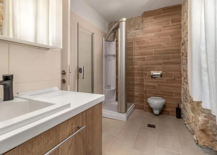 Prázdninový dům 8 Bedroom Cozy In *