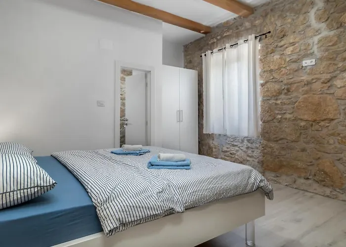 Prázdninový dům 8 Bedroom Cozy In