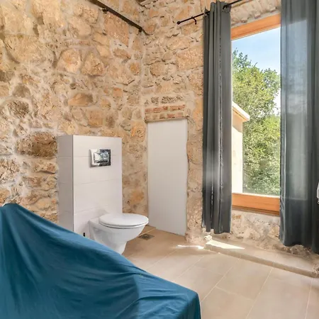 Cozy In With Outdoor Swimming Pool Casa vacanze *