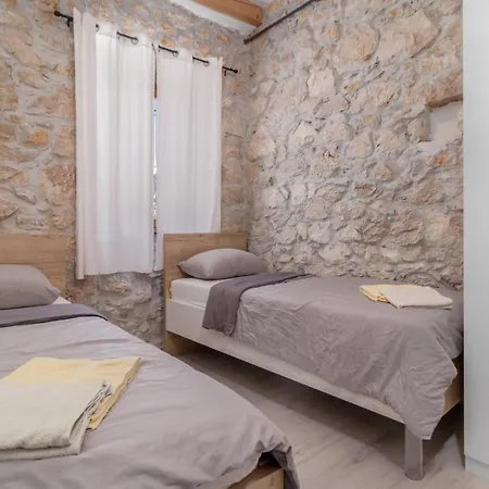 Casa vacanze Cozy In With Outdoor Swimming Pool *
